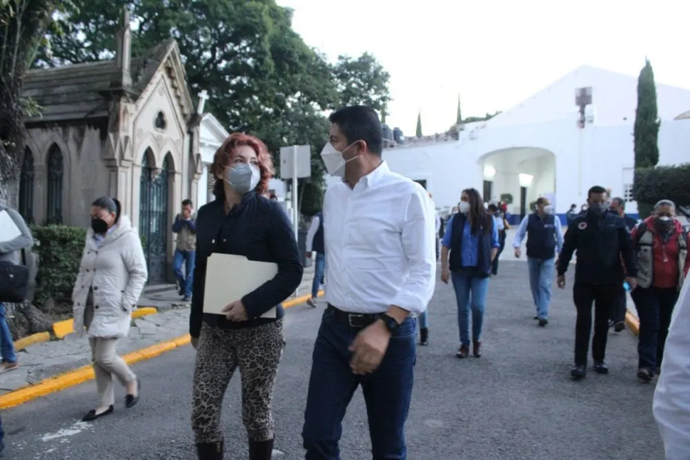 Panteones Eduardo Rivera