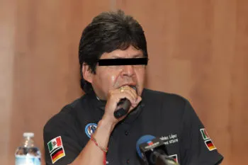 Detienen a exlíder y extesorero del SITIAVW por presunto desfalco de 129 millones de pesos