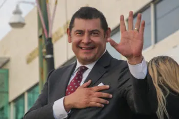 Previo al arranque de campañas, Alejandro Armenta lidera las encuestas con un 51.9% de preferencias