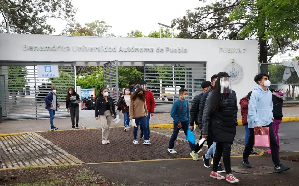 BUAP estudiantes