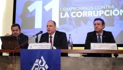 Coparmex propondrá aumentar salario mínimo a 102 pesos en 2019