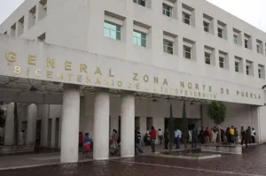 Embarazada da a luz en baños del Hospital General del Norte