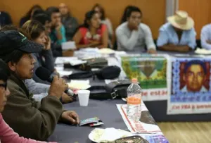 PGR plantea a padres de los 43 sancionar a ex director de Agencia de Investigación Criminal