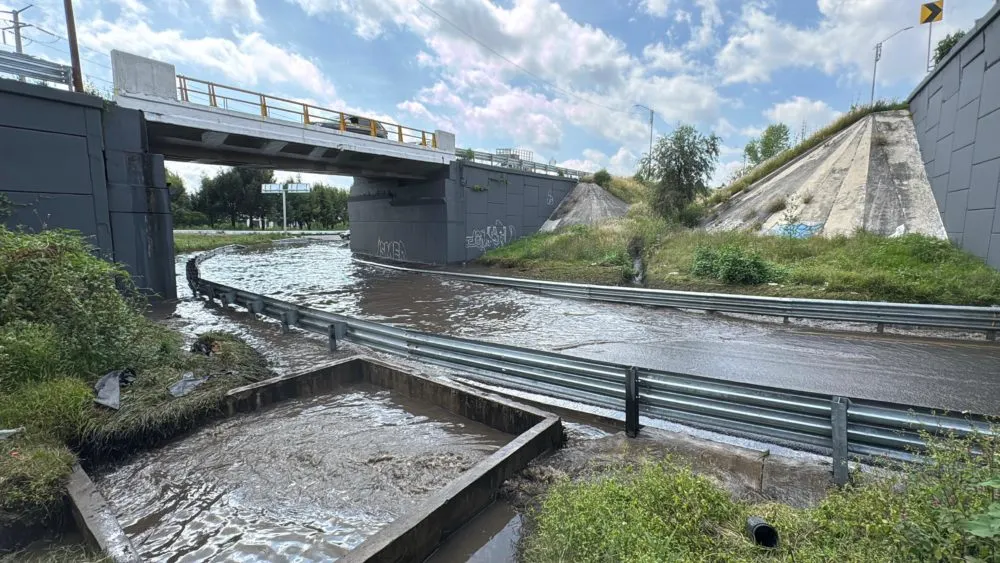 Cortes de energía y desazolve, medidas para mitigar riesgos por lluvias en Puebla