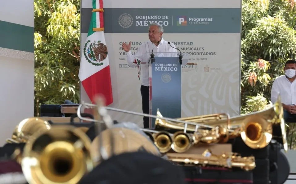Urge seguir aplicando la vacuna anti-Covid, para evitar tercera ola: AMLO