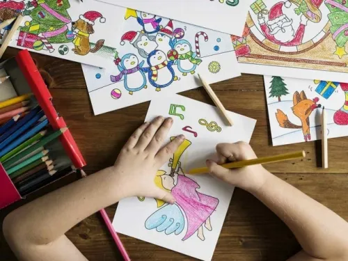 Niño de 9 años toma dinero de su ‘cumple’ y se lo da a maestra ‘porque no gana bien’