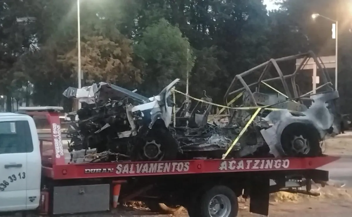 Muere policía estatal tras choque e incendio de patrulla en la México-Puebla