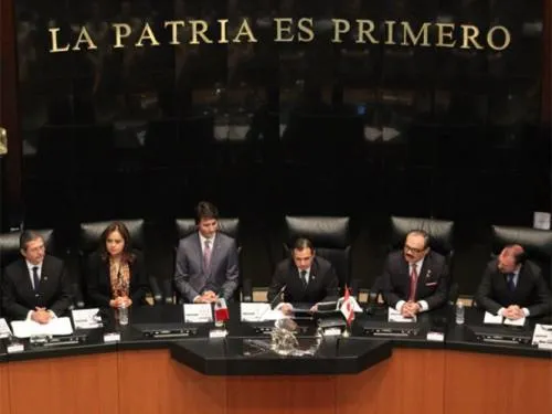 Senado pide a Trudeau defender TLCAN ante Trump