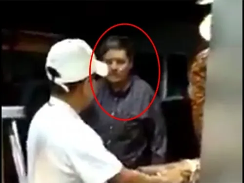 #LordTacos agrede a empleado y tira trompo de tacos al pastor (VIDEO)