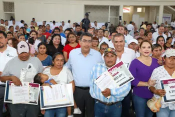 DIF de Venustiano Carranza dona terreno y Gobierno del Estado construirá casas para damnificados