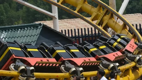 Lesionadas en accidente en juego de Feria de Chapultepec salen de terapia intensiva