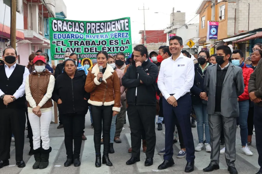 Ayuntamiento de Puebla entrega rehabilitación de la calle camino nacional