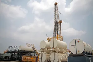 Anuncia Pemex descubrimiento de 4 campos de crudo
