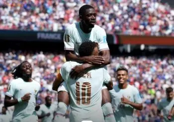 Dembélé roba los reflectores y Francia arrolla a Noruega en Foxborough