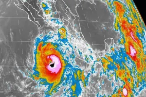 Declaran a Manzanillo zona de desastre natural por huracán Blanca