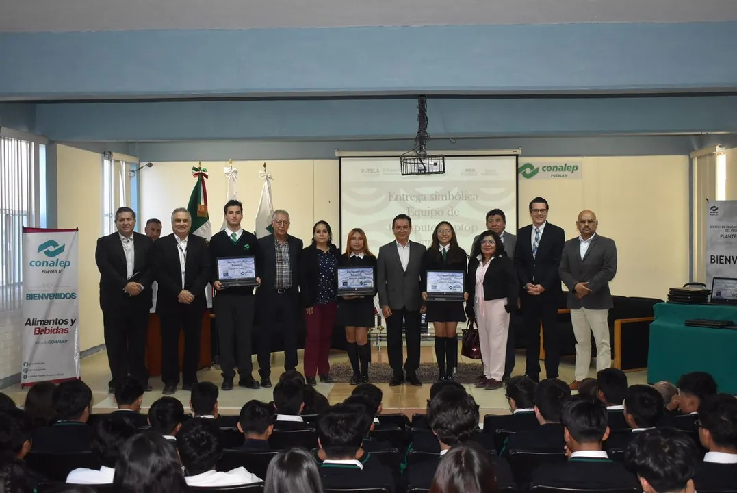 Conalep Donacion 150 Laptops Inegi