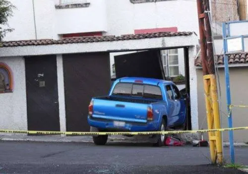 Asesinan a balazos a padre e hijo en Querétaro; iba para la escuela