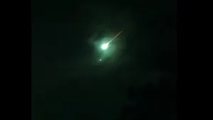 Captan supuesto meteorito en cielo de Buenos Aires