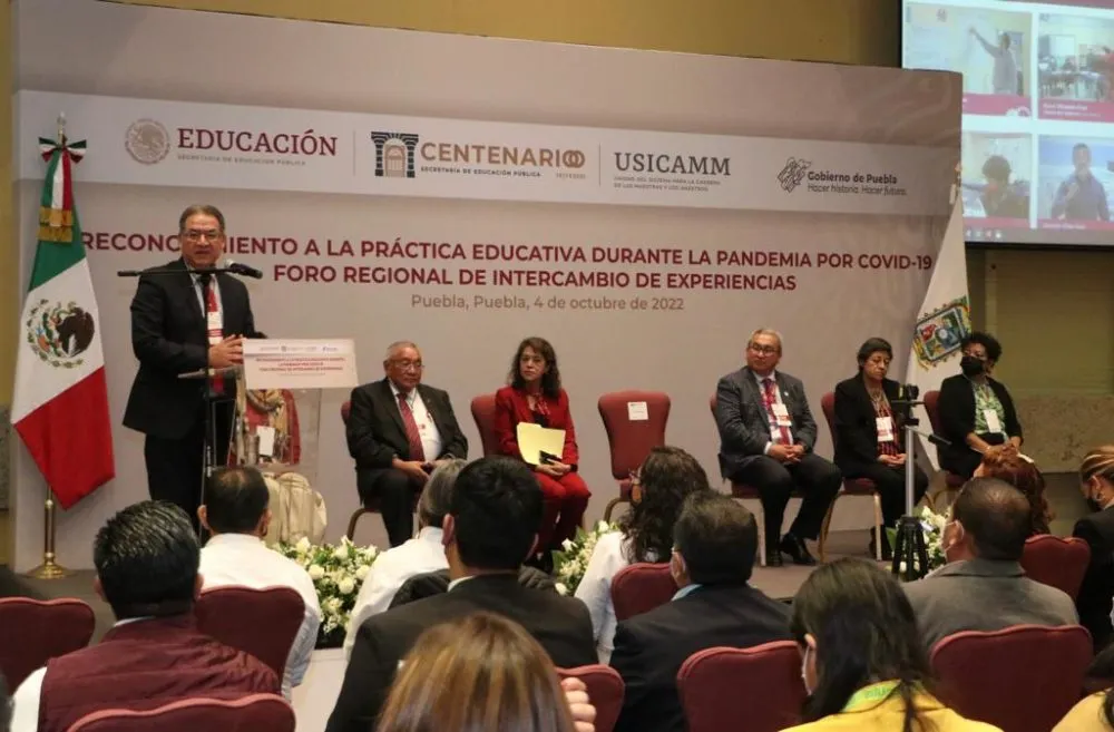 En foro regional, docentes poblanos son reconocidos por enseñanza creativa durante pandemia: SEP