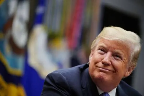 Si me destituyen, los mercados se derrumbarían: Trump