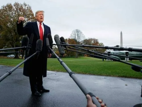 Trump vuelve a arremeter contra aliados europeos