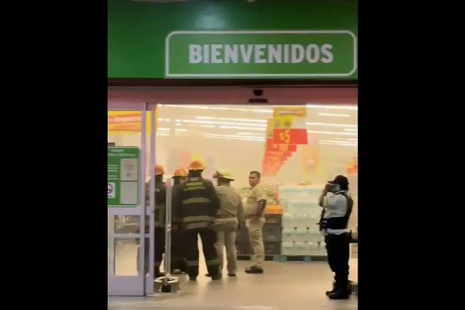 Incendio Bodega Aurrera Tlaquepaque