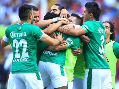 León entra al infierno y pierde el invicto