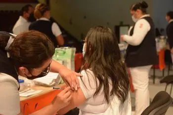 En enero aplican la vacuna de refuerzo para los maestros: López-Gatell