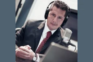 De cómo Iván Mercado se Quedó con las Ganas de ser Javier Alatorre o Larry King
