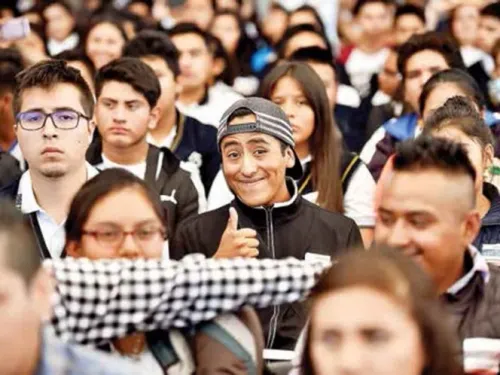 Senado avala con candado cuentas para adolescentes