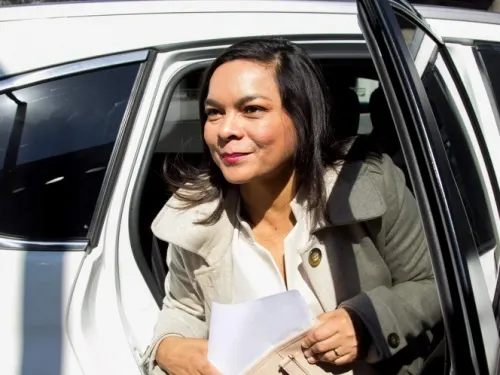 Beatriz Mojica renuncia al PRD