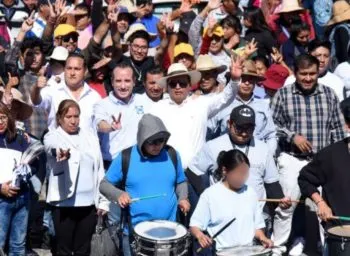 Mario Riestra cierra el año con habitantes de San Miguel Canoa