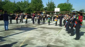Denuncian a maestra de bachiller por pedir dinero a estudiantes