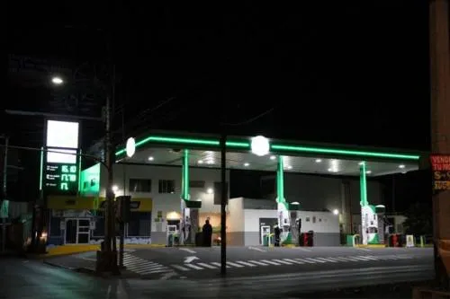 Hombres armados asaltan gasolinera ubicada en la 11 Sur