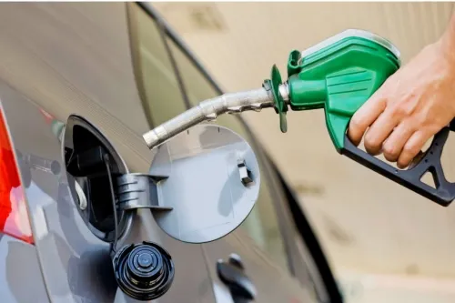 INAI ordena a Pemex revelar número de gasolineras que venden combustible ilegal