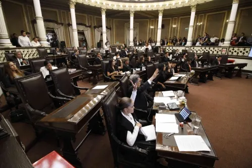 Diputados recibirán iniciativa de Barbosa este miércoles; la aprobarán en periodo extraordinario