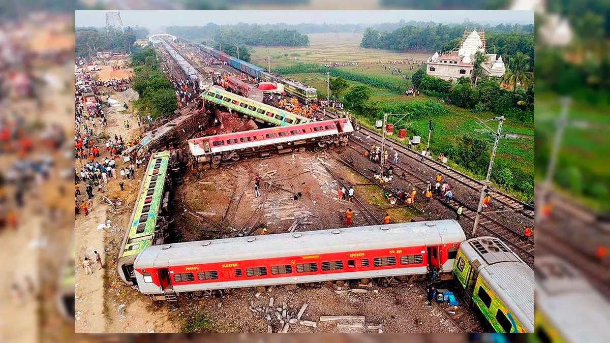 Choque De Trenes India