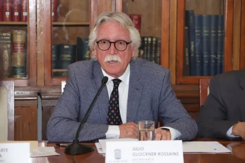 Julio Glockner ex secretario de Cultura será auditado por la SFP: Barbosa 
