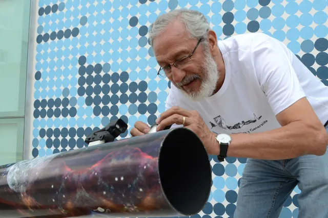 “Del Aula al Universo, un telescopio para cada escuela”, un programa que acerca los astros a los jóvenes