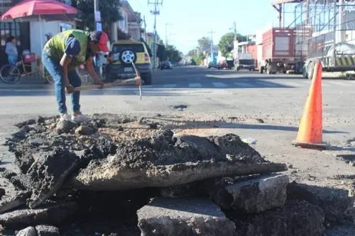 Bachetón 3.0 sigue con el trabajo de reparación de carpeta asfáltica en colonias de Puebla