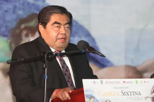 Barbosa critica protestas contra AMLO en su 1er Informe