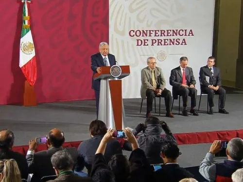 ‘Si hace falta, me hago prueba de coronavirus’: López Obrador