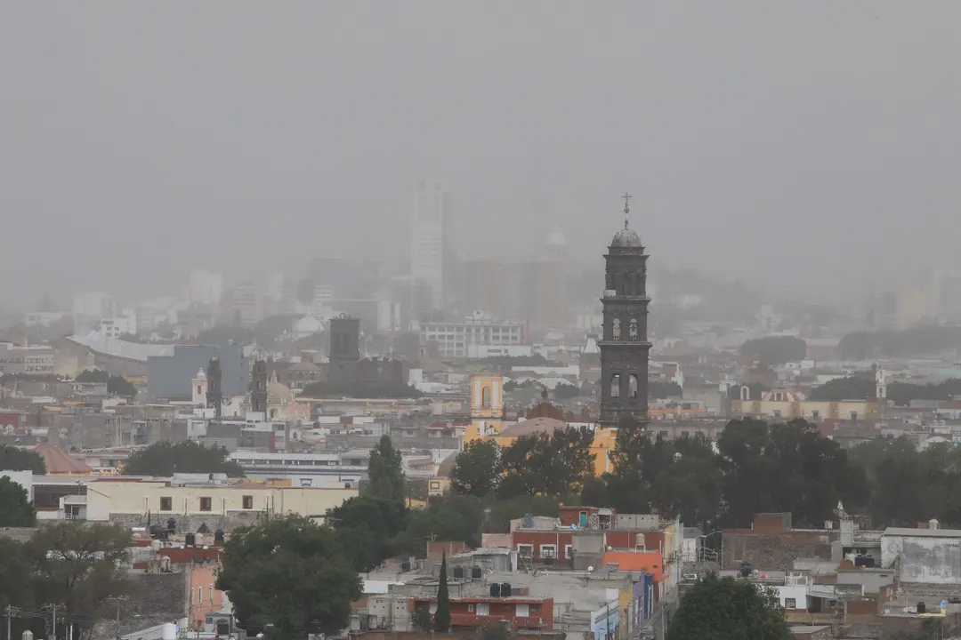caída de ceniza en Puebla
