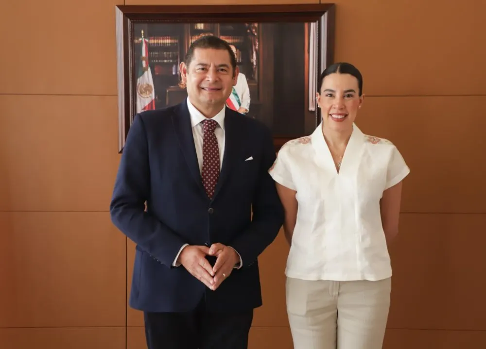 Alejandro Armenta sostiene reunión con la secretaria de Turismo federal