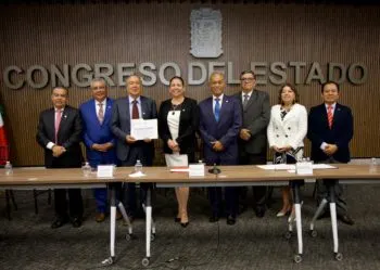 Educación particular abona a formación ciudadana responsable, señala Laura Artemisa García