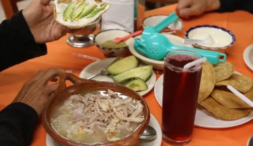 Mexicanos gastarán hasta 1,000 pesos para celebrar las fiestas