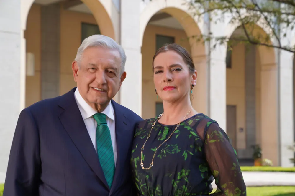 Una pareja y su destino con La Chingada