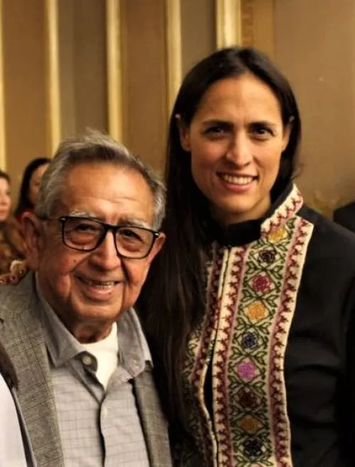 Respaldan artistas y académicos la gestión de Anel Nochebuena