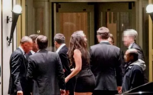 Solo hombres: la cena benéfica de Londres en que mujeres son acosadas sexualmente