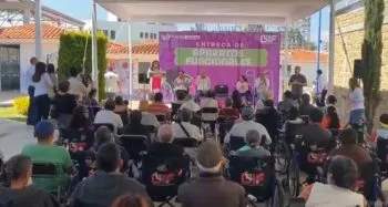 Entrega DIF municipal 74 aparatos ortopédicos en el CMERI 